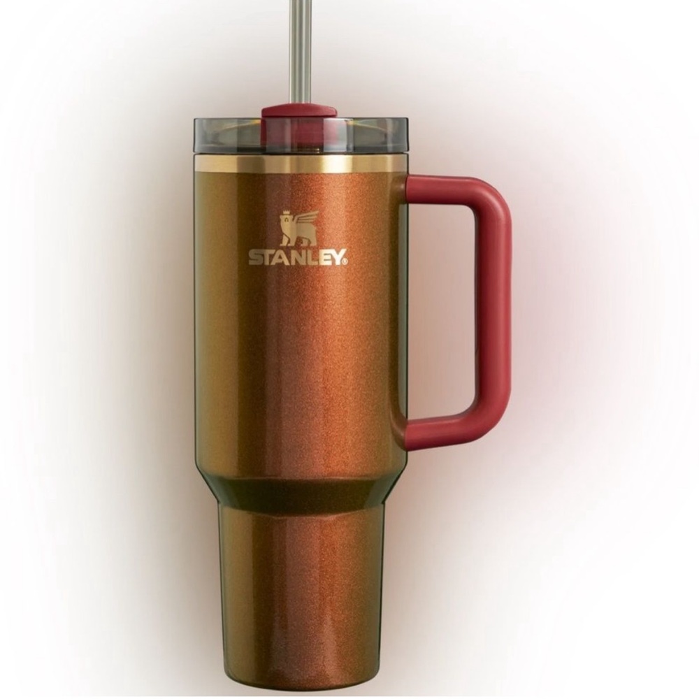Lainey Wilson Stanley Metallic Copper Travel Tumbler with Red Handle